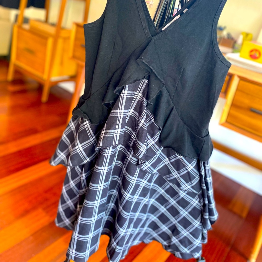 BLACK AND WHITE NEVER WORN OPEN CEREMONY RUFFLE DRESS SIZE SMALL